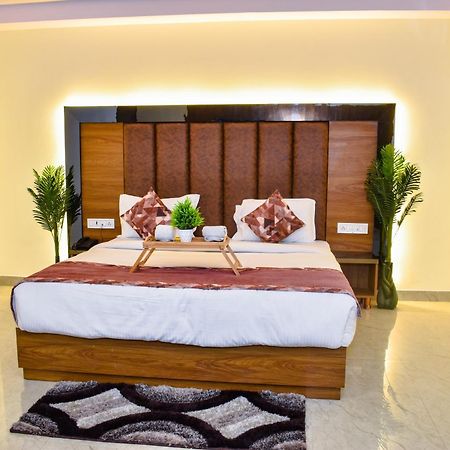 Hotel Yash Palace New Delhi Ngoại thất bức ảnh