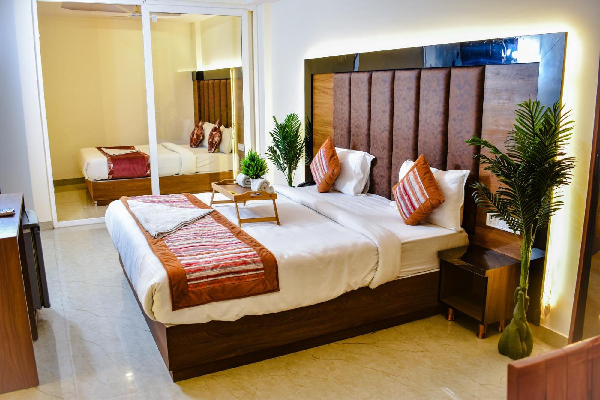 Hotel Yash Palace New Delhi Ngoại thất bức ảnh